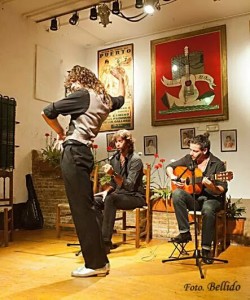 "El Bule" en un tablao flamenco