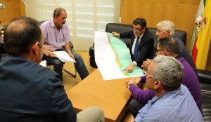 Loaiza, en la reunión con los representantes vecinales.