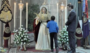 Besamanos a Santa Cecilia.