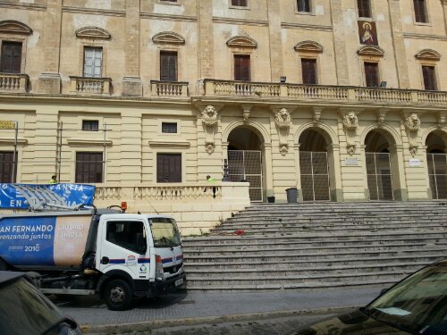 ayuntamiento y limpieza image