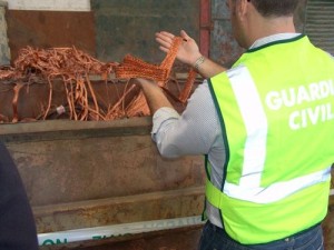 Cable de cobre/ Guardia Civil