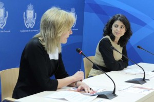 Isabel Mora y Ursula Ruiz