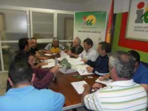 parados asamblea