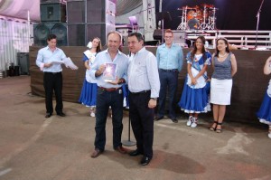 1070065_396977963741484_1575727841_n