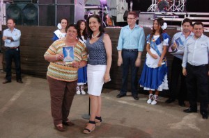 254265_396977910408156_335015180_n