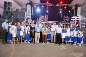 971128_396978030408144_1516442286_n