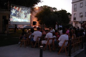 945946_404907619615185_406830973_n