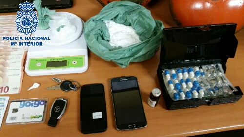 wpid-2014-10-28-cadiz-detenidos-cocaina-roca-1-jpg.jpeg image