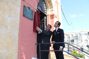 Descubrimiento placa