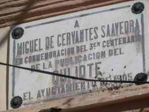 Placa de la Calle Cervantes.