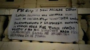 811734586_39826_18015235265428054868