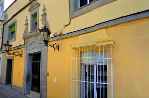 Fachada de la Casa de la Cultura.