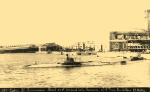 El Submarino Peral en el Arsenal de la Carraca. Depósito de Marinería.