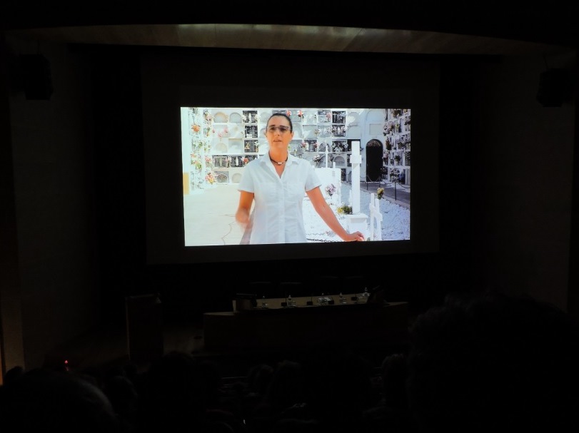 Rocío Palacio, en el Cementerio de San Fernando.