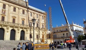 montaje grúa ayuntamiento