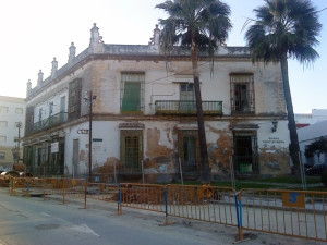 La Casa de la Cruz Roja.