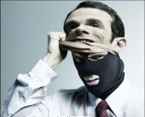 claramentefalsadoblecaraLTjOySk