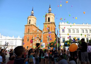 El cielo isleño se tiñe de color.