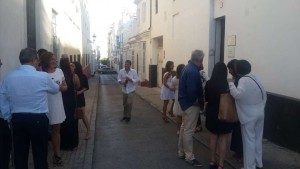 Inauguración de Isla Ayuda. Calle Cervantes 29.