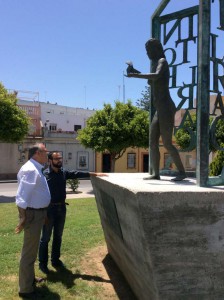 monumento intolerancia