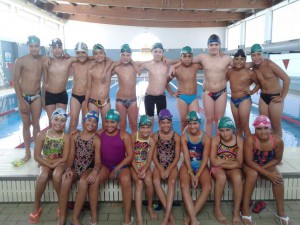 El Castillo de San Fernando. Equipo de natación.