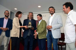 entrega-premio-clausura-isla-flamenca