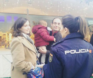 policianacionalayundandonavidad