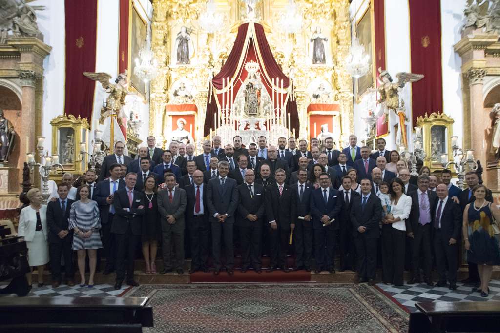La nueva Permanente del Consejo de Hermandades y Cofradías toma ...