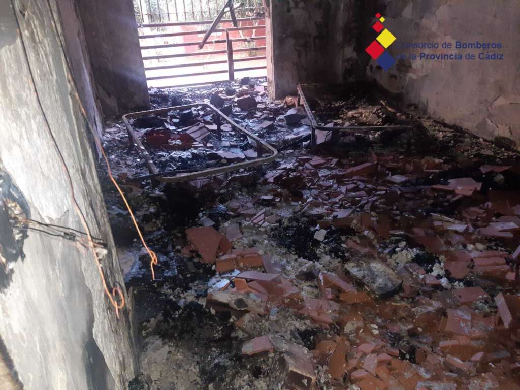 Incendio en una vivienda abandonada en Plaza de Las Salinas en San ...